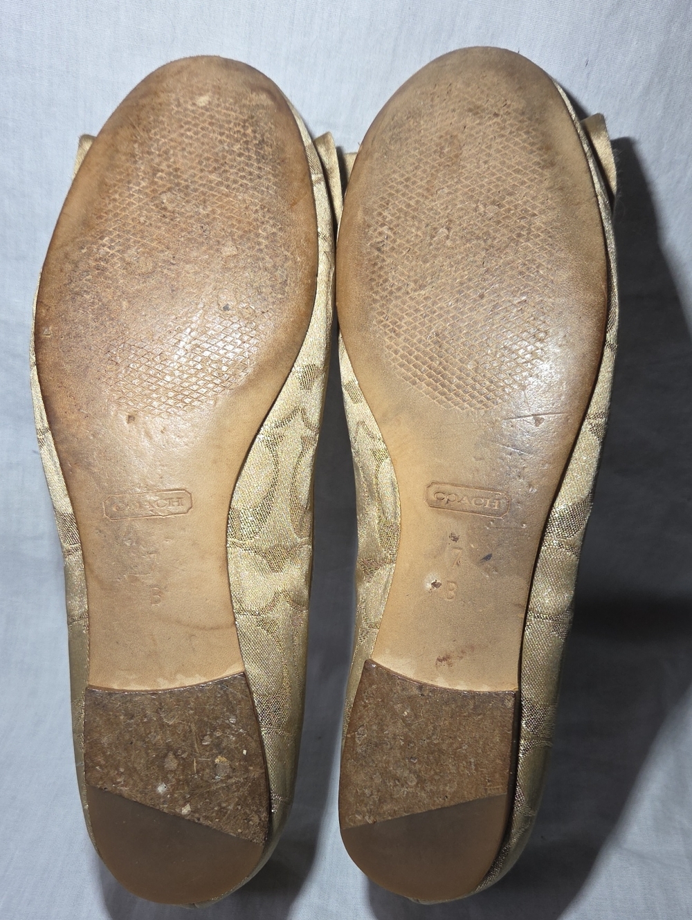 COACH GOLD Ballet Flats With Bow And Golden Highlights Classic CC Size 7 Womens - Picture 10 of 11
